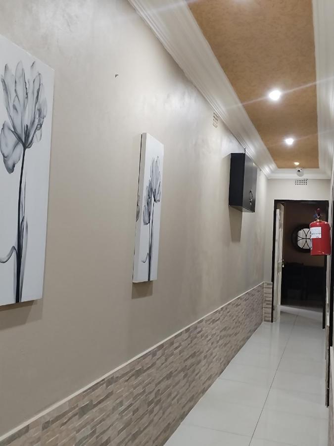 Ditsaleng Bed And Breakfast Vanderbijlpark Esterno foto