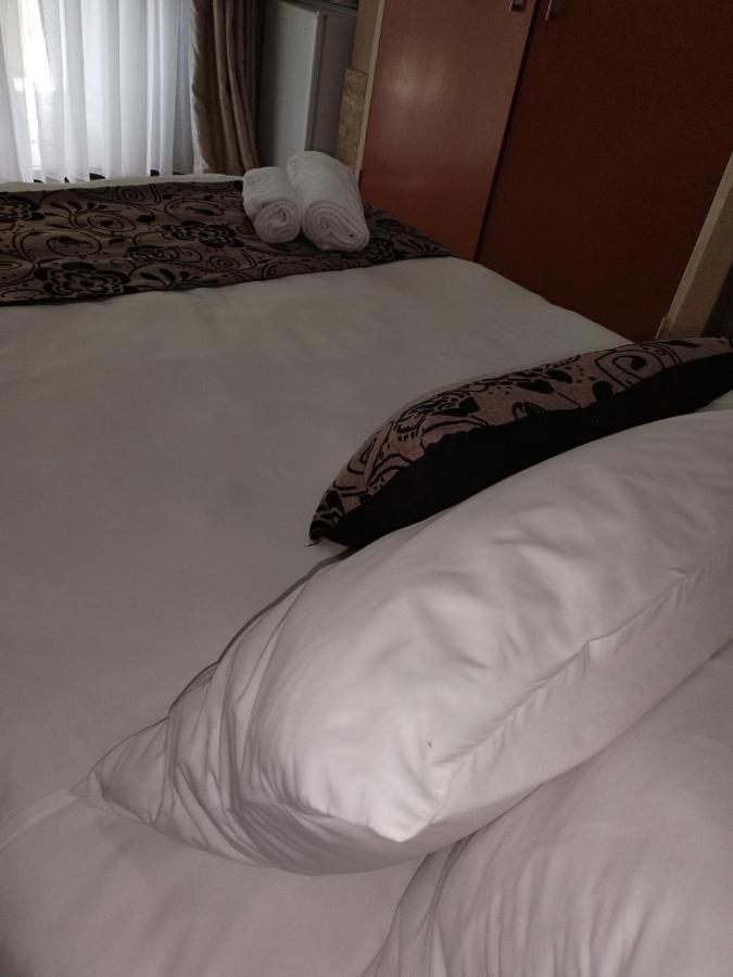 Ditsaleng Bed And Breakfast Vanderbijlpark Esterno foto