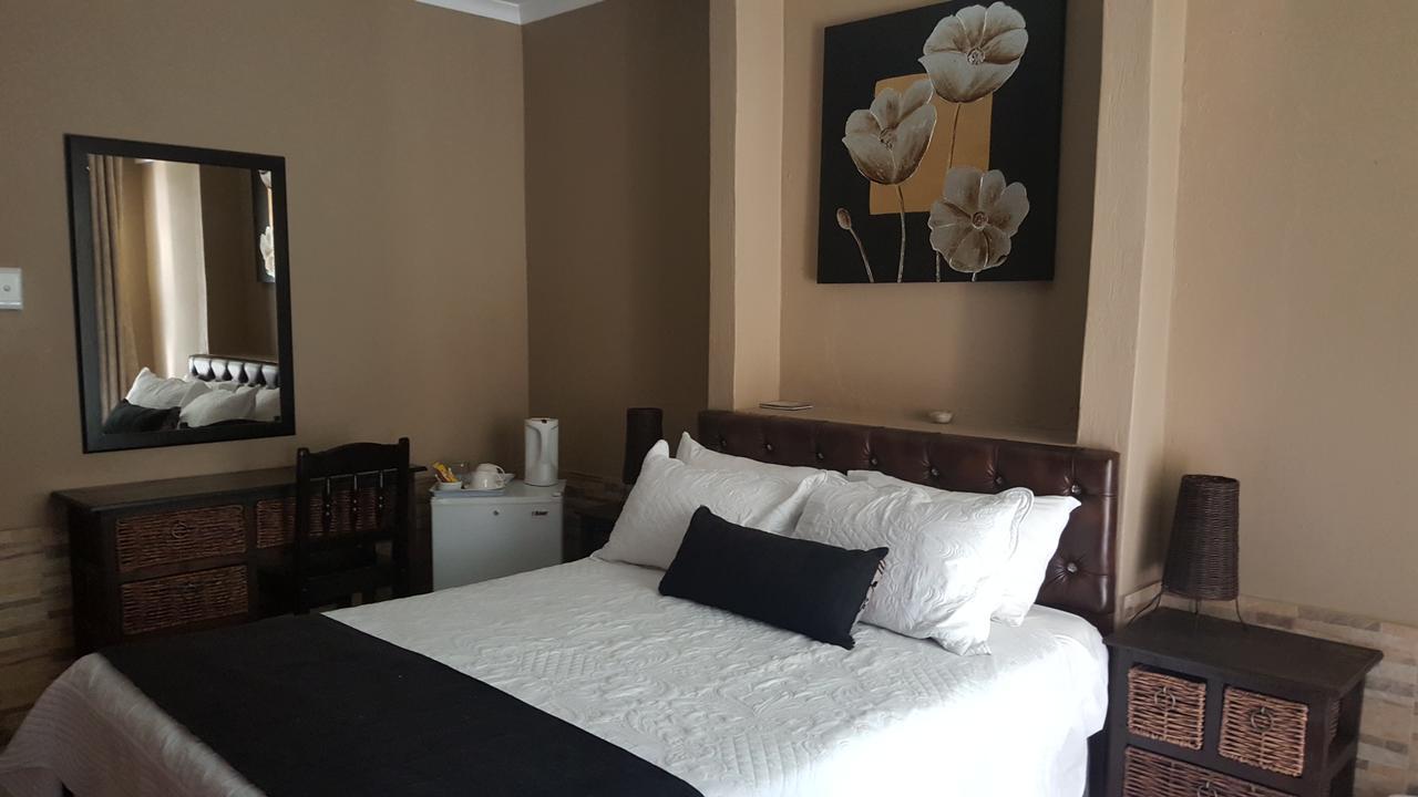 Ditsaleng Bed And Breakfast Vanderbijlpark Esterno foto